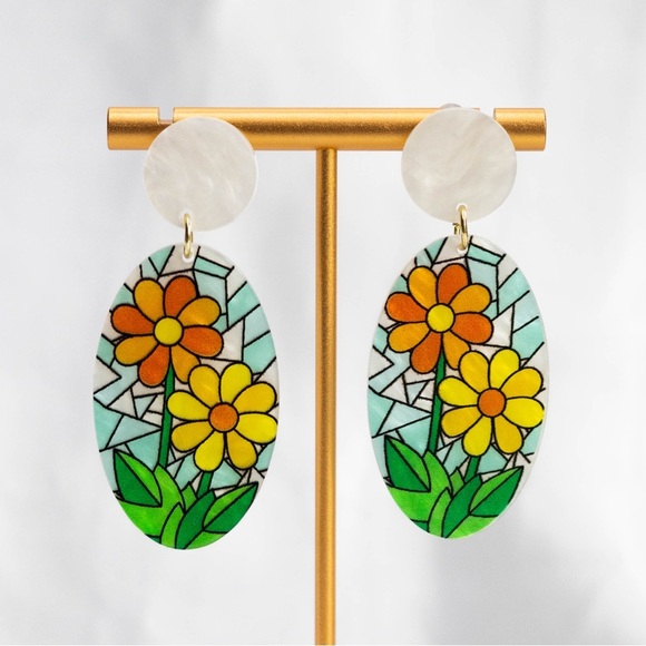✨Modcloth Tilda Stained Glass Flower Earrings - Picture 3 of 5